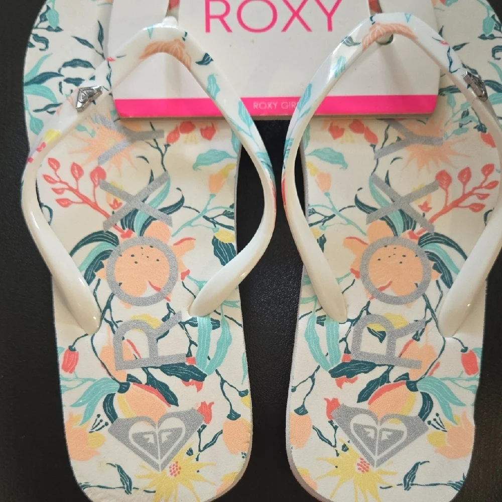 Roxy Multicolor Floral Sandals